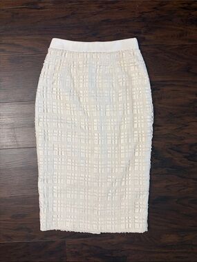 Ted Baker London White Textured Grid Pencil Skirt